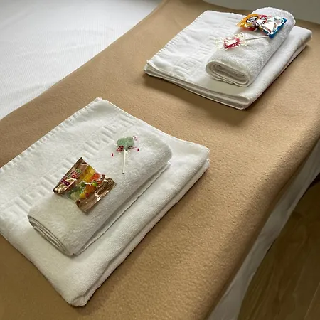 Mar De Nubes Con Bano Entre El Valle Del Jerte Y La Vera Appartement Piornal